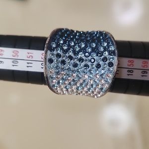 Ombre blue crystal ring